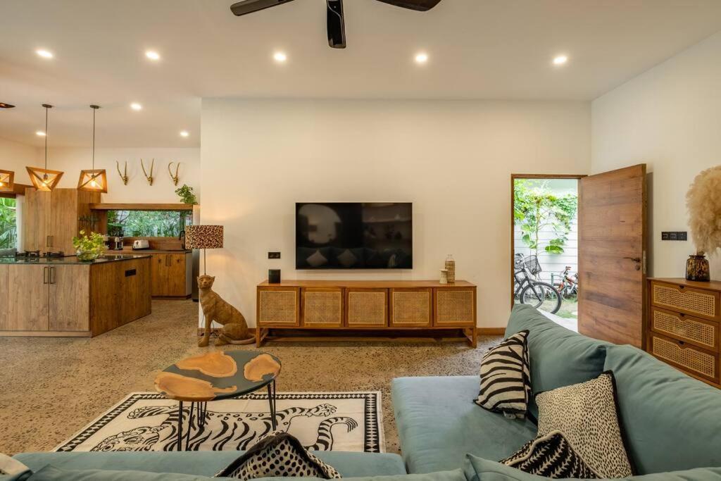 Villa Designer New 3Bdr - Lush Garden+Pool Gili Trawangan Exterior foto
